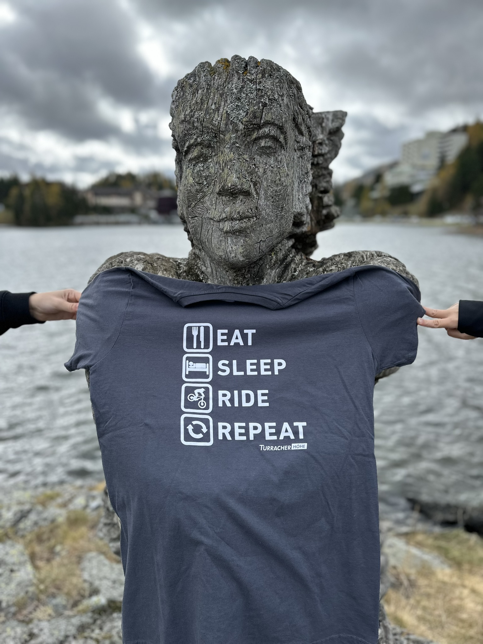 T-Shirt "Eat - Sleep - Ride - Repeat" grau